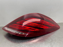 Load image into Gallery viewer, [INVENTORYCAR_YEAR_MAKE_MODEL] TAIL LIGHT LAMP ASSEMBLY Right - NW590459
