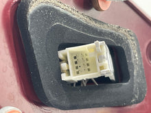 Load image into Gallery viewer, [INVENTORYCAR_YEAR_MAKE_MODEL] TAIL LIGHT LAMP ASSEMBLY Right - NW590459

