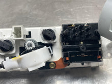 Load image into Gallery viewer, Temperature Controls Ford Mustang 2002 - NW591261
