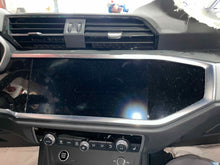 Load image into Gallery viewer, Info-Gps Screen  AUDI Q3 2022 - NW591740
