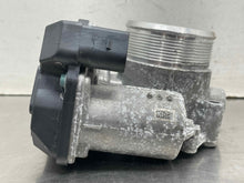 Load image into Gallery viewer, Throttle Body  AUDI Q3 2022 - NW591777
