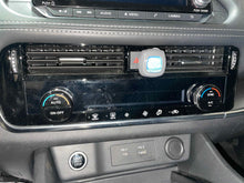 Load image into Gallery viewer, Temperature Controls Nissan Rogue 2021 - NW592157
