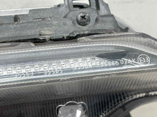 Load image into Gallery viewer, Park Lamp Light  SELTOS 2021 - NW592147
