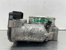 Load image into Gallery viewer, Throttle Body Hyundai Genesis 2013 - NW593748
