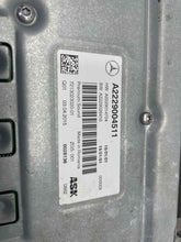 Load image into Gallery viewer, AMPLIFIER C250 C300 C350 C43 C63 GLC300 S350 S400 S450 Cdn S500 15-18 - NW594191
