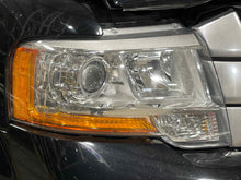 Load image into Gallery viewer, HEADLIGHT LAMP ASSEMBLY Expedition 2015 15 2016 16 2017 17 Right - NW594708
