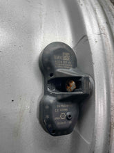 Load image into Gallery viewer, WHEEL RIM 128i 135i 2008-2013 17x7 ALLOY 17x7, 5 lug, 120mm - NW595374
