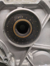 Load image into Gallery viewer, TRANSFER CASE BMW 528i 2012 12 - NW595450
