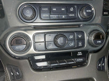 Load image into Gallery viewer, Temperature Controls Chevrolet Tahoe 2020 - NW595249
