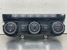 Load image into Gallery viewer, Temperature Controls Volkswagen Passat 2017 - NW595531

