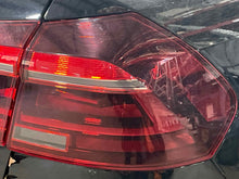 Load image into Gallery viewer, OUTER TAIL LIGHT LAMP Volkswagen Passat 16 17 18 19 Right - NW595539

