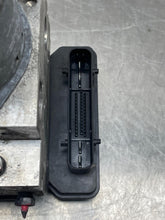 Load image into Gallery viewer, ABS Pump Hyundai Equus 2015 - NW595705
