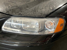 Load image into Gallery viewer, HEADLIGHT LAMP ASSEMBLY Volvo C70 V70 XC70 05 06 07 Left - NW595951
