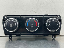 Load image into Gallery viewer, Temperature Controls Jeep Wrangler 2015 - NW596407
