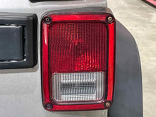 Load image into Gallery viewer, TAIL LIGHT LAMP Jeep Wrangler 07 08 09 10 11 12 13 14 Right - NW596306
