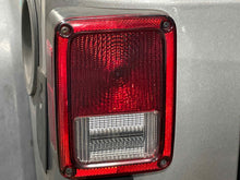 Load image into Gallery viewer, TAIL LIGHT LAMP ASSEMBLY Wrangler 07 08 09 10 11 12 13 14 Left - NW596429
