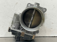 Load image into Gallery viewer, THROTTLE BODY Escaldes Silverado Tahoe Hummer Sierra 2500 Pickup 2009 09 10 11 - NW597518

