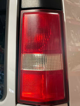 Load image into Gallery viewer, [INVENTORYCAR_YEAR_MAKE_MODEL] TAIL LIGHT LAMP ASSEMBLY Right - NW597636

