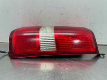 Load image into Gallery viewer, [INVENTORYCAR_YEAR_MAKE_MODEL] TAIL LIGHT LAMP ASSEMBLY Right - NW597636
