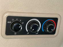 Load image into Gallery viewer, Temperature Controls  EXPRESS 2500 VAN 2014 - NW597677
