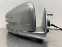 Load image into Gallery viewer, SIDE VIEW DOOR MIRROR Gl350 Gl450 Gl550 ML350 ML450 ML550 11-12 Right - NW598698
