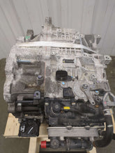 Load image into Gallery viewer, Transmission Hyundai Santa Fe 2020 - NW599502
