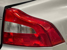 Load image into Gallery viewer, TAIL LIGHT LAMP ASSEMBLY Volvo S80 07 08 09 10 11 12 13 Right - NW600210
