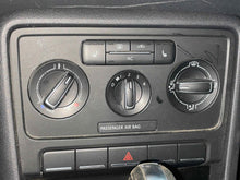 Load image into Gallery viewer, Temperature Controls Volkswagen Beetle 2012 - NW600169
