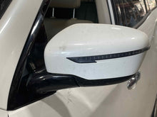 Load image into Gallery viewer, SIDE VIEW DOOR MIRROR Nissan Pathfinder 2017 17 Left - NW600252
