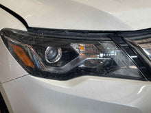 Load image into Gallery viewer, HEADLIGHT LAMP ASSEMBLY Nissan Pathfinder 17 18 19 20 Right - NW600289
