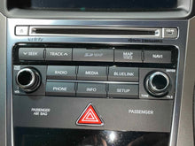 Load image into Gallery viewer, RADIO Hyundai Azera 2015 15 2016 16 2017 17 - NW601350
