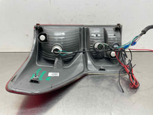 Load image into Gallery viewer, TAIL LIGHT LAMP ASSEMBLY Toyota Tundra 10 11 12 13 Right - NW602410
