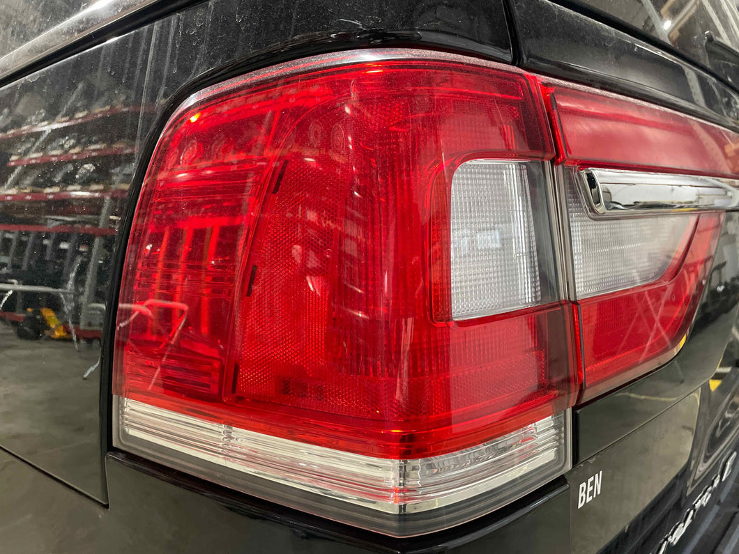 Tail Lamp Light Lincoln Navigator 2017 - NW602926