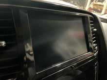 Load image into Gallery viewer, Info-Gps Screen  INFINITI QX80 2021 - NW602894
