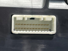 Load image into Gallery viewer, Radio  INFINITI QX80 2021 - NW624047
