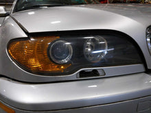 Load image into Gallery viewer, HEADLIGHT LAMP ASSEMBLY 325ci 325i 330ci 330i 330xi 04-06 Right - NW604256
