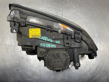 Load image into Gallery viewer, HEADLIGHT LAMP ASSEMBLY 325ci 325i 330ci 330i 330xi 04-06 Right - NW604256
