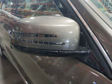 Load image into Gallery viewer, SIDE VIEW DOOR MIRROR E300 E350 E400 E550 E63 10 11 12 13 Right - NW604221
