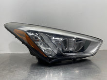 Load image into Gallery viewer, HEADLIGHT LAMP ASSEMBLY Hyundai Santa Fe 2013 13 2014 14 Right - NW604257
