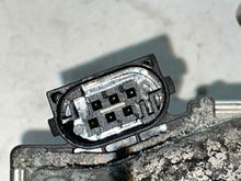 Load image into Gallery viewer, Throttle Body Hyundai Santa Fe 2016 - NW604662
