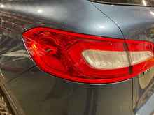 Load image into Gallery viewer, Tail Lamp Light Lincoln MKX 2018 - NW603995
