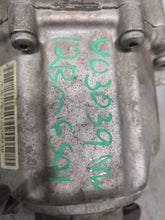 Load image into Gallery viewer, TRANSFER CASE BMW 535i 535i Gt 550i 550i Gt 650i 2012 12 - NW605418
