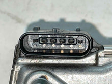 Load image into Gallery viewer, THROTTLE BODY Charger Challenger Avenegr 2011 11 3.6L - NW605419
