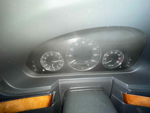Load image into Gallery viewer, SPEEDOMETER CLUSTER Mercedes E320 E500 2005 05 - NW605532
