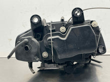 Load image into Gallery viewer, Headlight Lamp Assembly   2006 - NW606086
