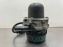 Load image into Gallery viewer, AIR INJECTION PUMP SMOG Cayenne Macan 11 12 13 14 15 16 17 18 - NW606141
