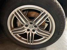 Load image into Gallery viewer, Wheel Rim  PORSCHE MACAN 2016 - NW606235
