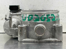 Load image into Gallery viewer, THROTTLE BODY Cayman Panamera Cayenne 2007 07 08 09 10 11 12 13 14 - NW606734
