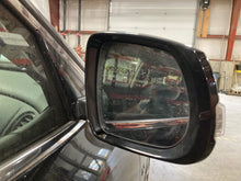 Load image into Gallery viewer, Side View Door Mirror  INFINITI QX50 2017 - NW607909
