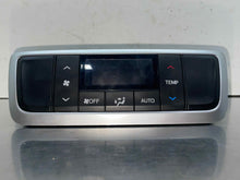 Load image into Gallery viewer, FRONT TEMPERATURE CONTROLS Highlander 14 15 16 17 18 19 - NW608292
